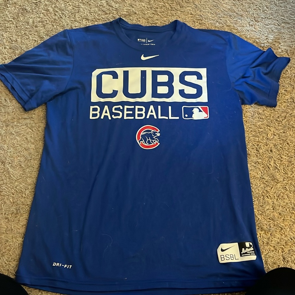 Men’s Nike Chicago Cubs Shirt